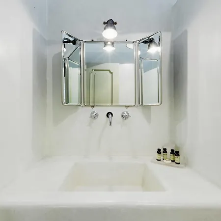 לינה וארוחת בוקר Palazzo Chiablese 3*